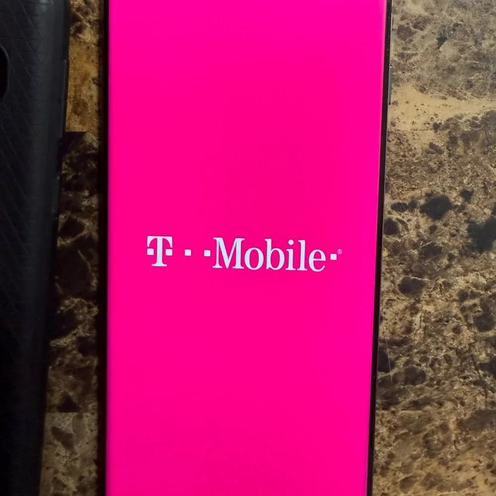 Samsung Galaxy S10 128GB SM-G973U T-Mobile 6.1 inch Phone Black